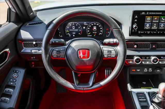 Photo of 2024 Sonic Gray Pearl Honda Civic Type R