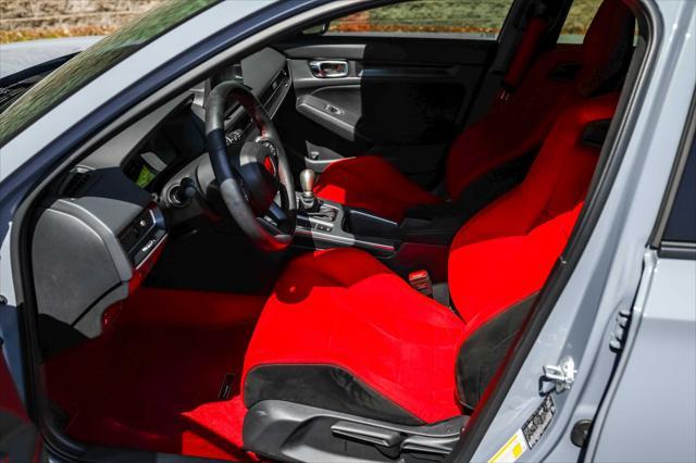Photo of 2024 Sonic Gray Pearl Honda Civic Type R