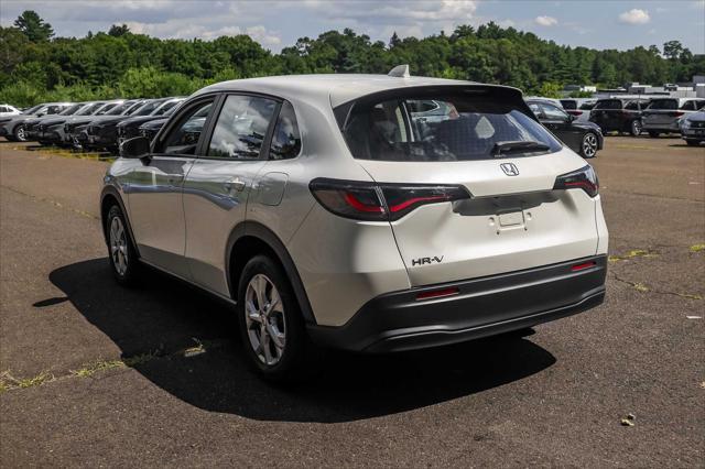 Photo of 2023 Platinum White Pearl Honda HR-V