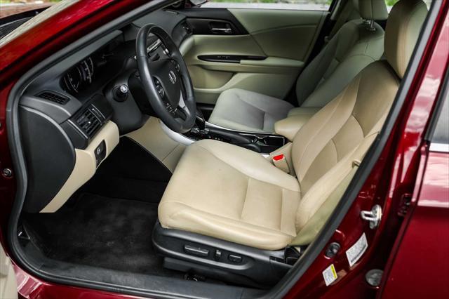 Photo of 2013 Basque Red Pearl II Honda Accord