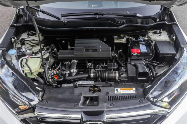 Photo of 2022 Platinum White Pearl Honda CR-V