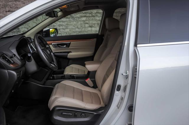 Photo of 2022 Platinum White Pearl Honda CR-V