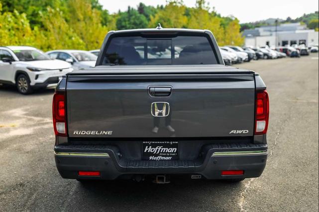 Photo of 2017 Modern Steel Metallic Honda Ridgeline