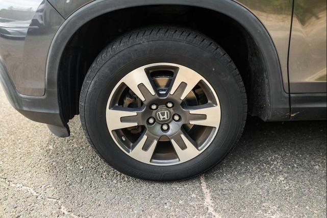 Photo of 2017 Modern Steel Metallic Honda Ridgeline