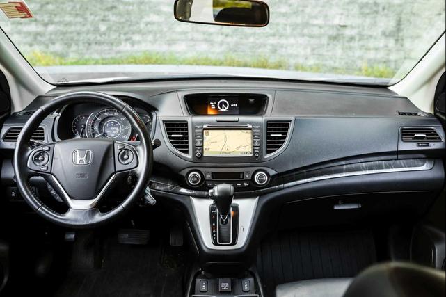 Photo of 2014 White Diamond Pearl Honda CR-V