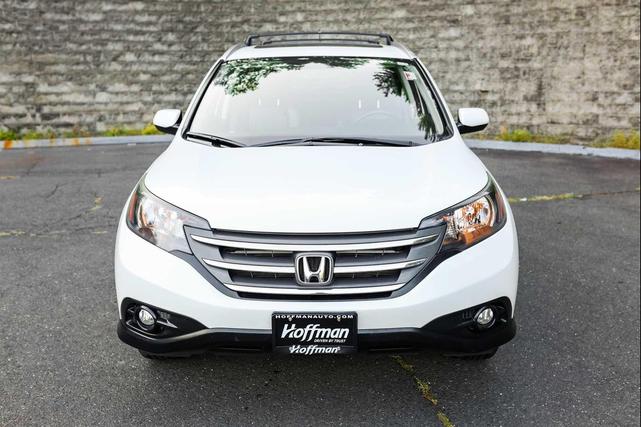 Photo of 2014 White Diamond Pearl Honda CR-V