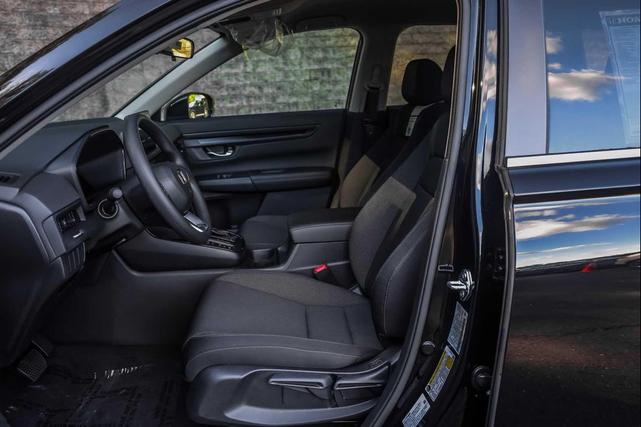 Photo of 2026 Crystal Black Pearl Honda CR-V