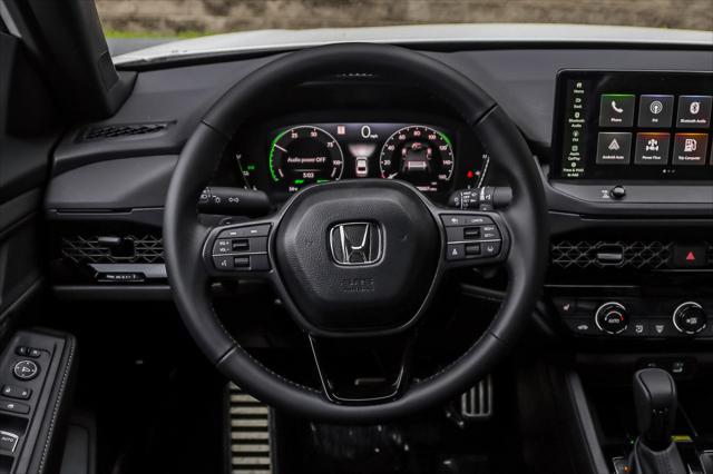 Photo of 2025 Platinum White Pearl Honda Accord Hybrid