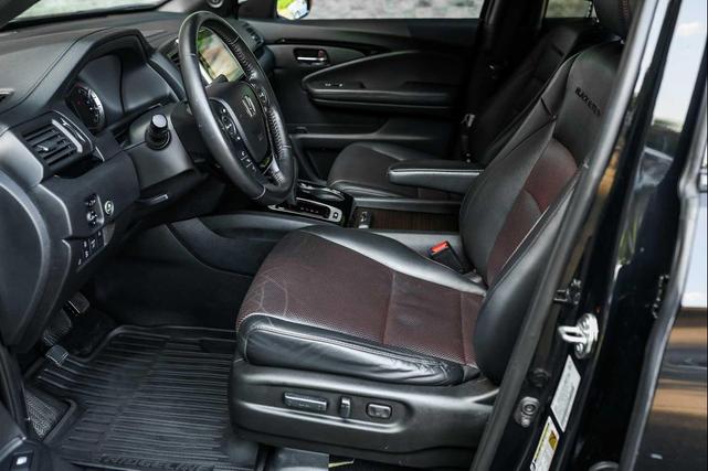 Photo of 2019 Crystal Black Pearl Honda Ridgeline