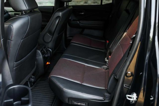 Photo of 2019 Crystal Black Pearl Honda Ridgeline