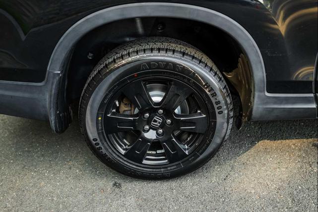 Photo of 2019 Crystal Black Pearl Honda Ridgeline