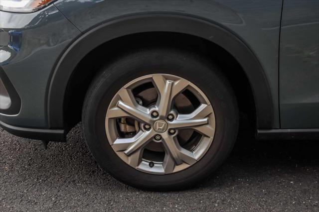 Photo of 2023 Nordic Forest Pearl Honda HR-V