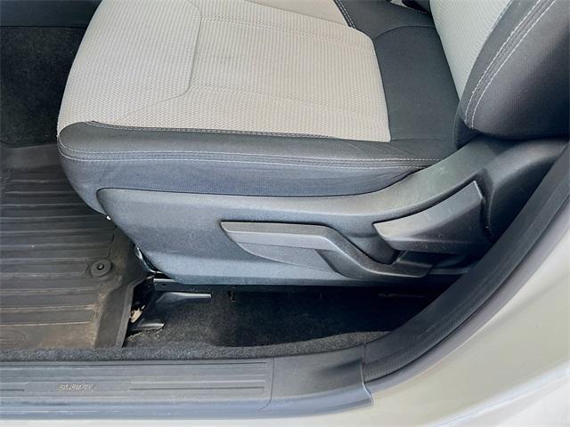 Photo of 2020 Crystal White Pearl Subaru Forester