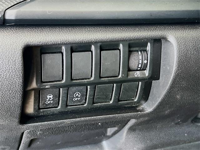 Photo of 2020 Crystal White Pearl Subaru Forester