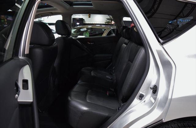 Photo of 2009 Brilliant Silver Nissan Murano