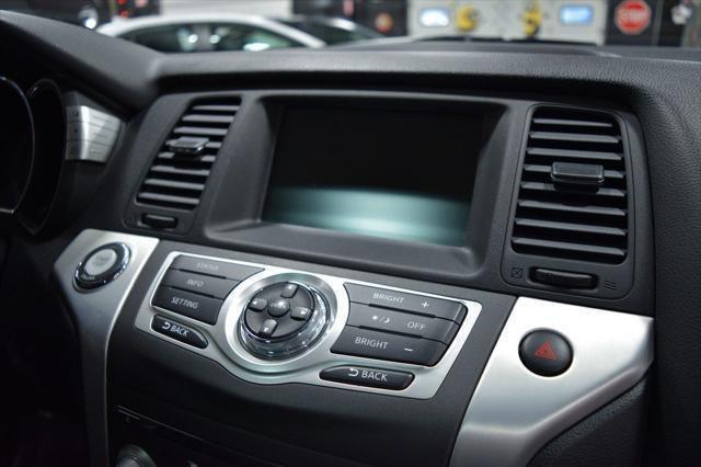 Photo of 2009 Brilliant Silver Nissan Murano