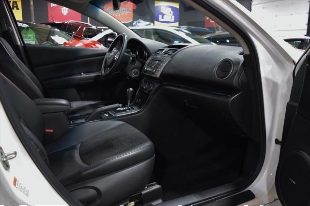 Photo of 2009 Performance White Mazda Mazda6