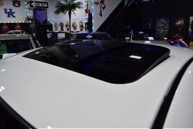 Photo of 2009 Performance White Mazda Mazda6