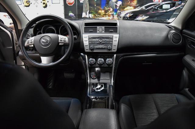 Photo of 2009 Performance White Mazda Mazda6