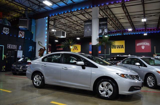 Photo of 2015 Alabaster Silver Metallic Honda Civic