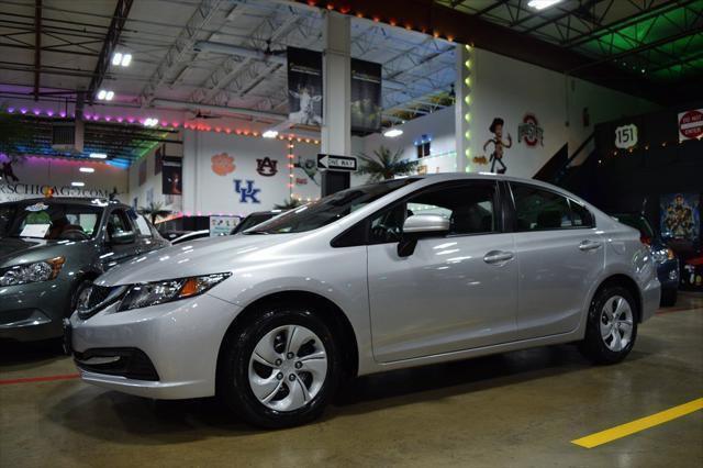 Photo of 2015 Alabaster Silver Metallic Honda Civic