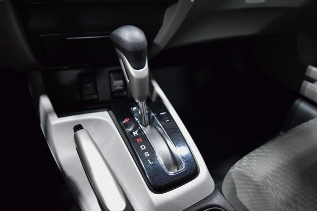 Photo of 2015 Alabaster Silver Metallic Honda Civic