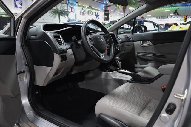 Photo of 2015 Alabaster Silver Metallic Honda Civic