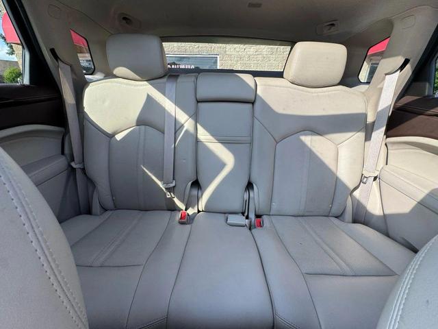 Photo of 2014 Terra Mocha Metallic Cadillac SRX