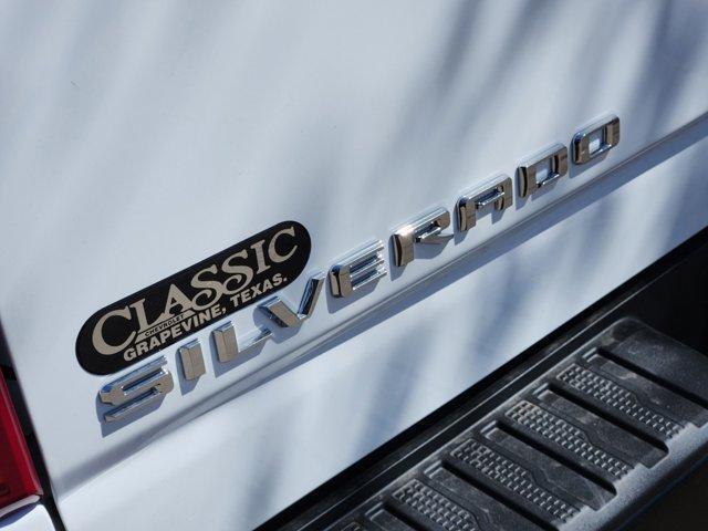 Photo of 2025 Summit White Chevrolet Silverado 2500