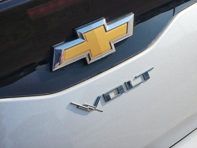 Photo of 2017 Silver Ice Metallic Chevrolet Volt