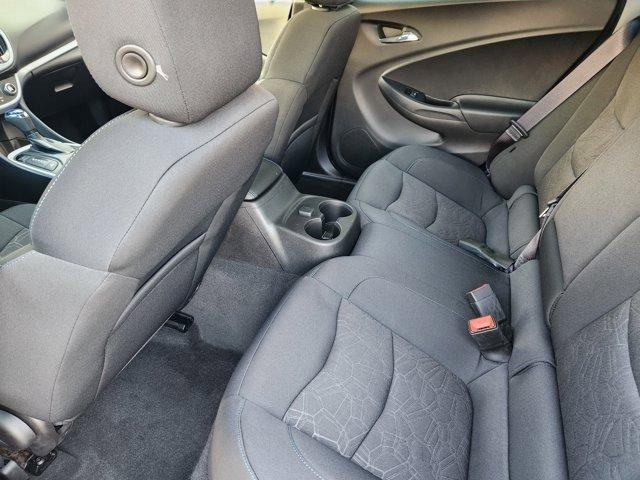 Photo of 2017 Silver Ice Metallic Chevrolet Volt