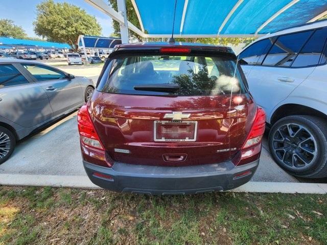 Photo of 2016 Crimson Metallic Chevrolet Trax