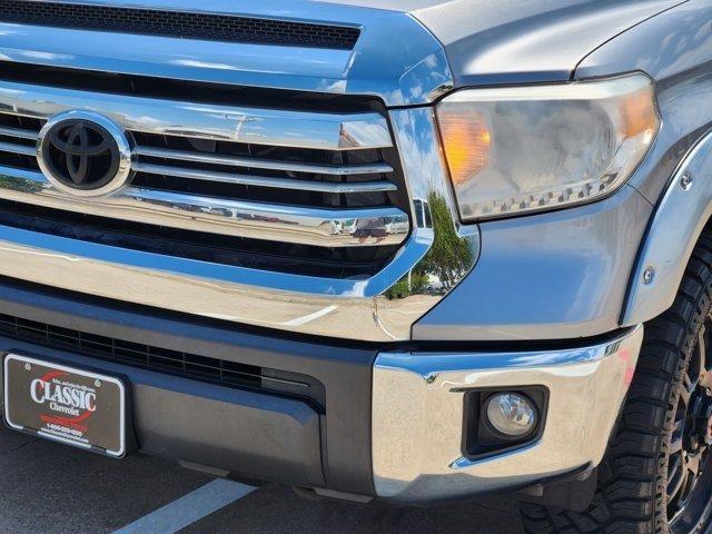 Photo of 2016 Silver Toyota Tundra