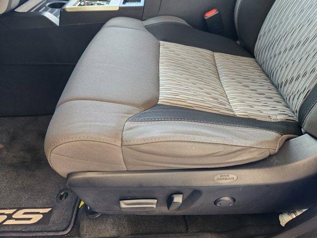 Photo of 2016 Silver Toyota Tundra