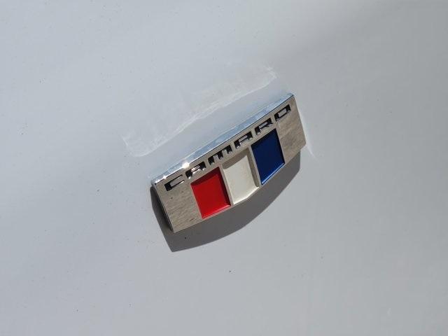 Photo of 2023 Summit White Chevrolet Camaro