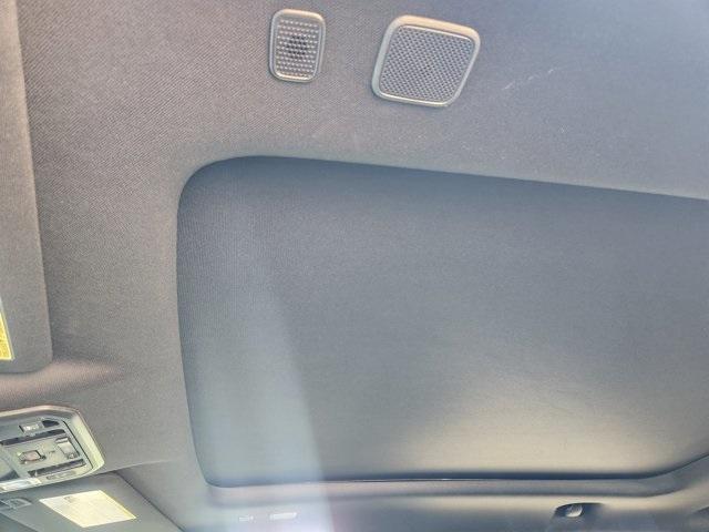 Photo of 2022 White Toyota Tundra