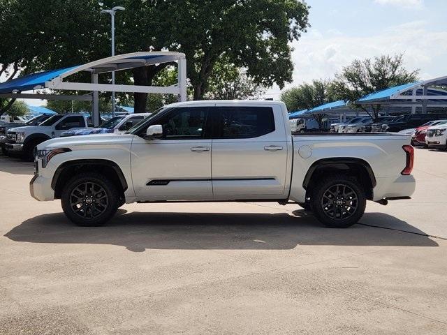 Photo of 2022 White Toyota Tundra