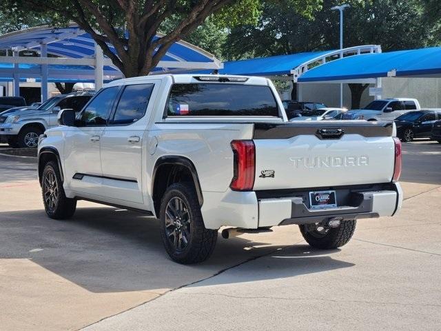 Photo of 2022 White Toyota Tundra