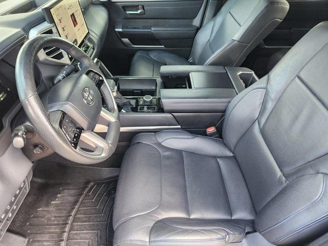 Photo of 2022 White Toyota Tundra