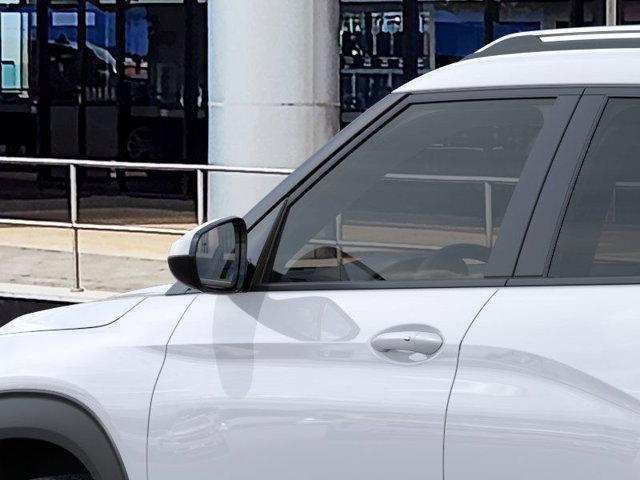 Photo of 2026 Summit White Chevrolet Trailblazer