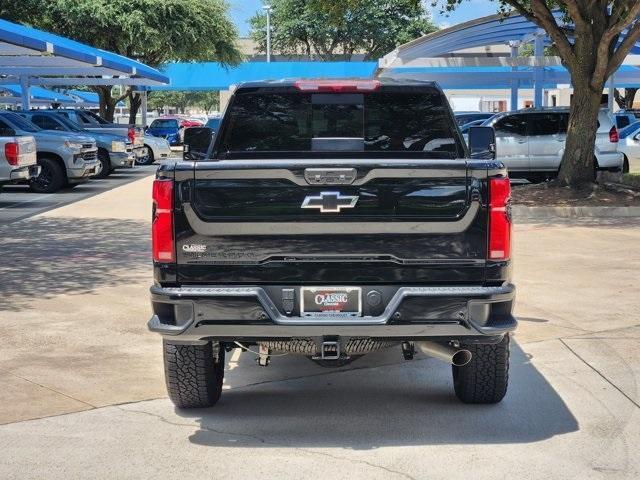 Photo of 2024 Black Chevrolet Silverado 2500