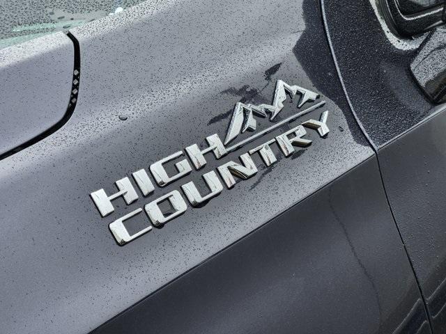 Photo of 2025 Dark Ash Metallic Chevrolet Tahoe