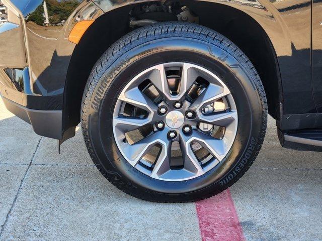 Photo of 2024 Black Chevrolet Suburban