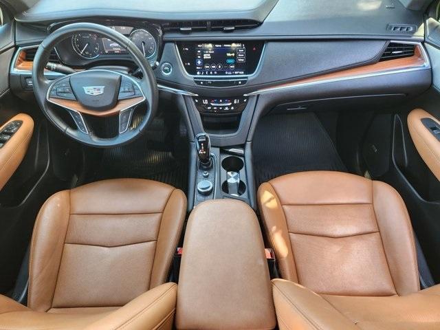 Photo of 2022 Dark Moon Blue Metallic Cadillac XT5