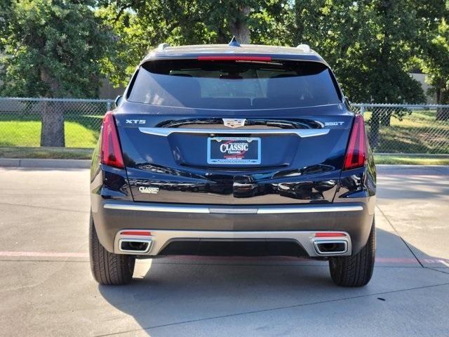 Photo of 2022 Dark Moon Blue Metallic Cadillac XT5