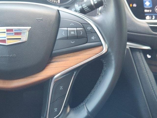 Photo of 2022 Dark Moon Blue Metallic Cadillac XT5