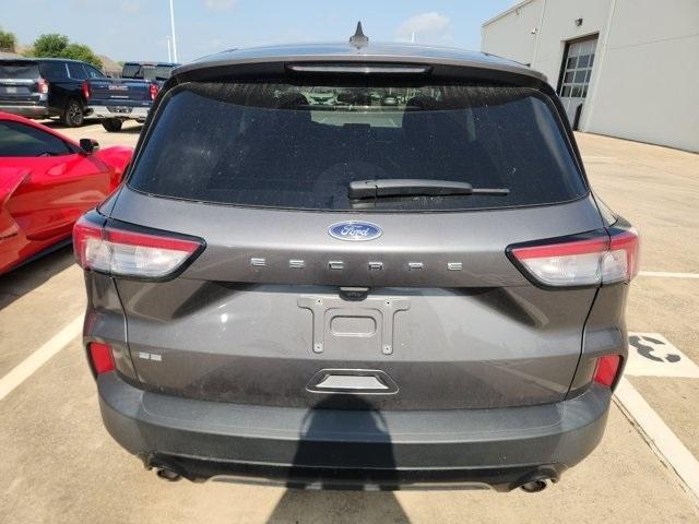 Photo of 2021 Gray Ford Escape