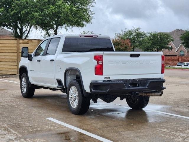 Photo of 2021 Summit White Chevrolet Silverado 2500