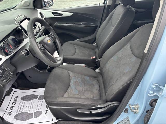 Photo of 2016 Blue Chevrolet Spark