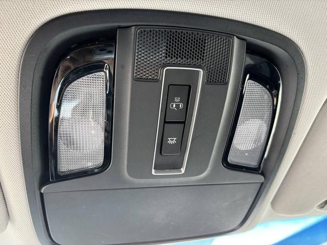 Photo of 2016 Gray Kia Sorento